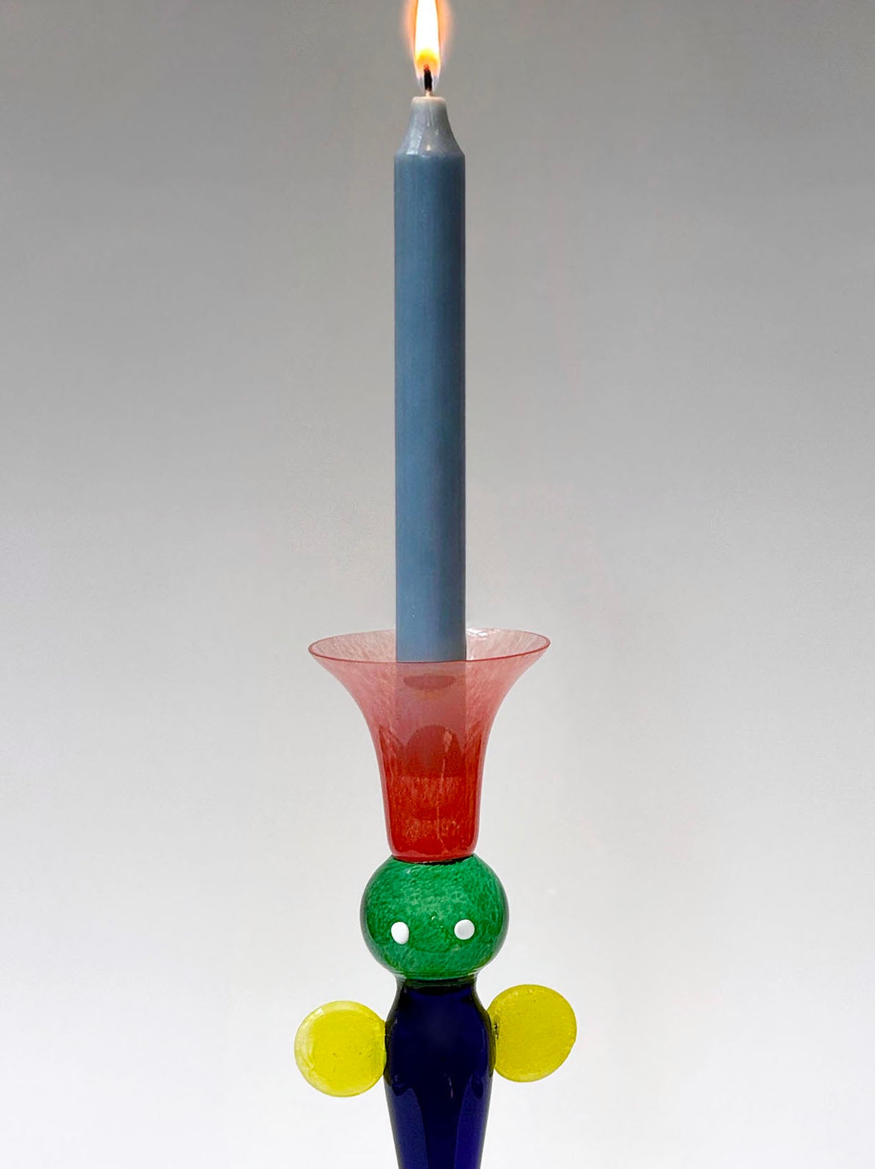 O32